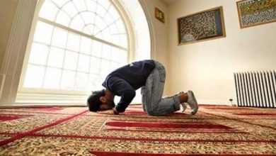 كيف أواظب على الصلاة وأحقق الخشوع والسكينة في حياتي اليومية؟ 3 72 10